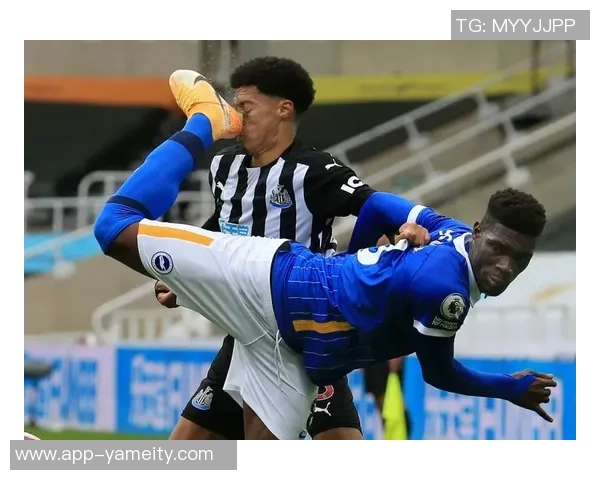 利物浦密切关注拜仁前锋奥利塞与水晶宫中场沃顿的转会动态