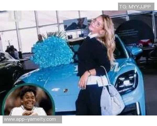 恩德里克妻子晒新保时捷调侃球迷引热议老公的钱真不心疼