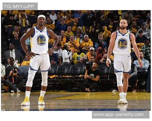 库里称赞巴特勒关键三分球是团队篮球的胜利体现