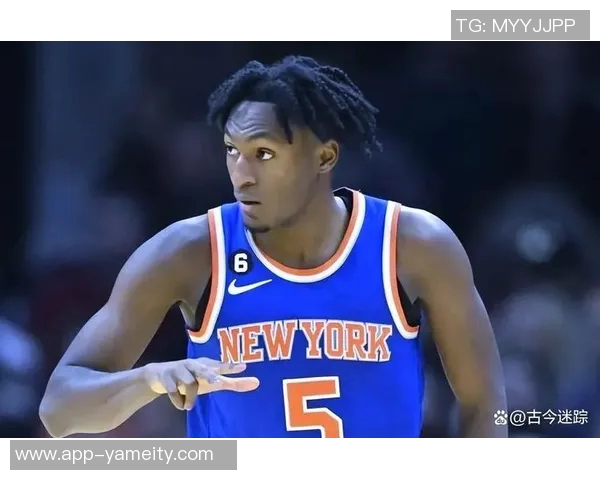 格莱姆斯回应后卫线拥挤问题强调加速比赛节奏提升球队表现 格莱姆斯回应后卫线拥挤问题强调加速比赛节奏提升球队表现