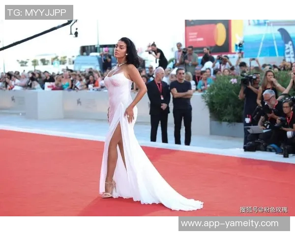 C罗前女友揭露分手后遭高价诱惑但我对他没有负面评价